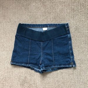 Maternity shorts